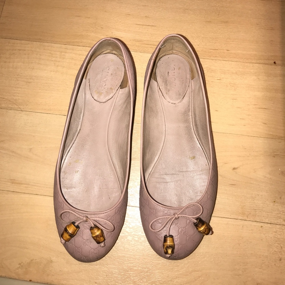 Classic Gucci Pink Nude Flatshoes.